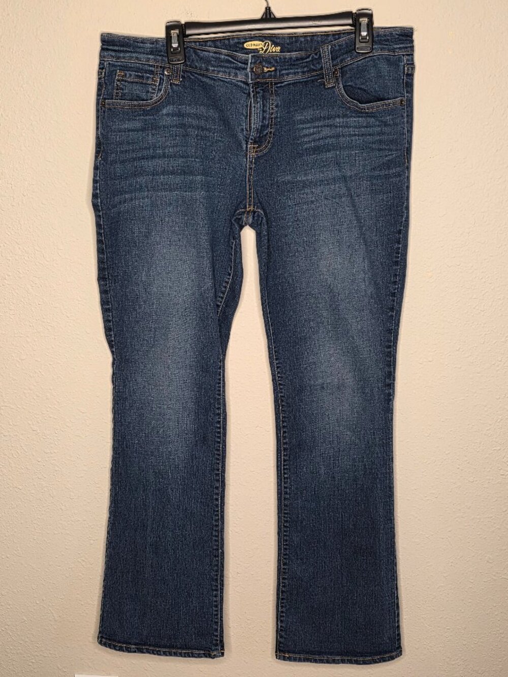 Old Navy "The Diva" Low Rise Skinny Boot Cut Medium Wash Jeans, Size 14 Regular